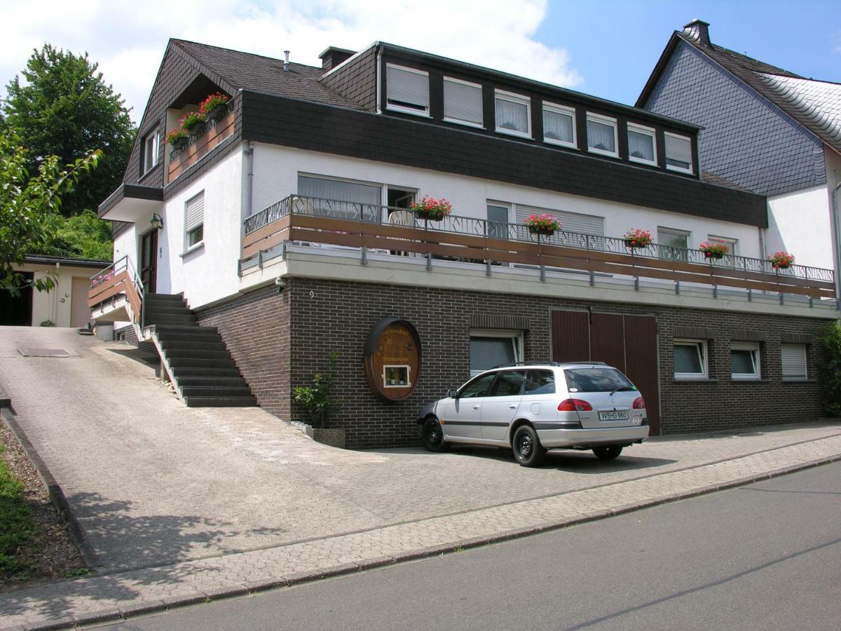 布里德尔Weingut & Gaestehaus Mees公寓 外观 照片