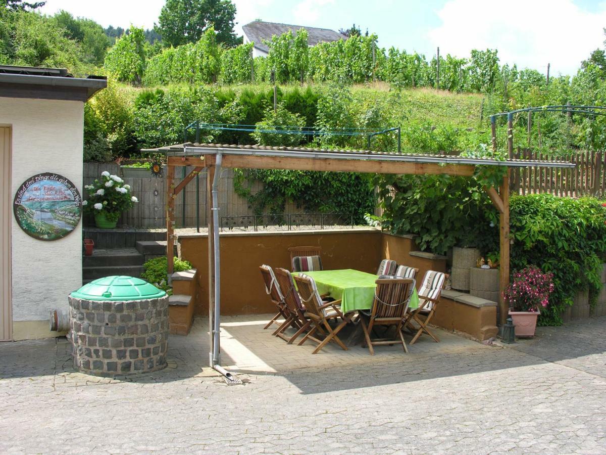 布里德尔Weingut & Gaestehaus Mees公寓 外观 照片